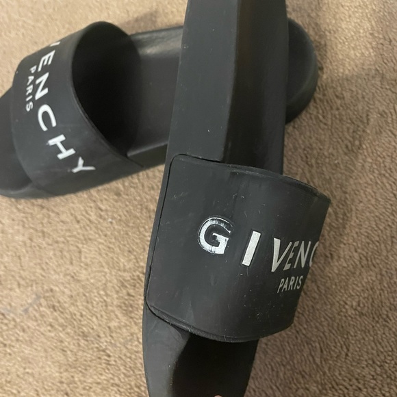 Givenchy slides - Picture 4 of 7